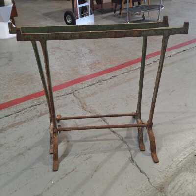 CAMPAIGN TRESTLE LEGS