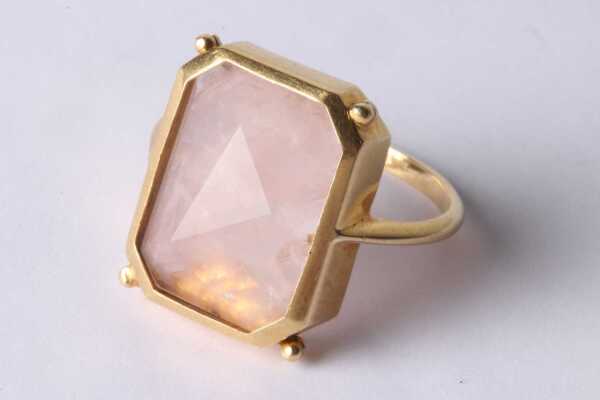 GOLD RING