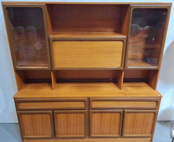 WALL UNIT