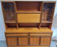 WALL UNIT