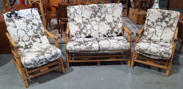 CANEWARE LOUNGE SUITE