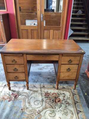 TWIN PEDESTAL DESK