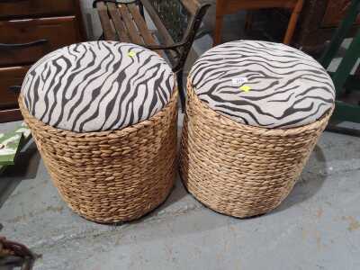 STOOLS