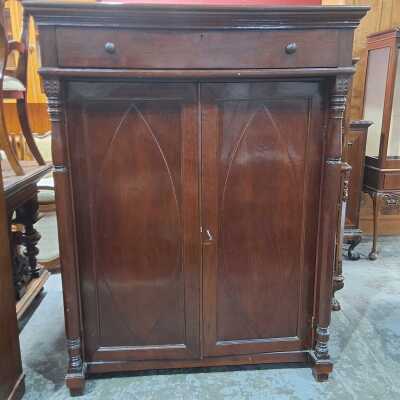 LINEN PRESS