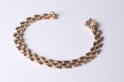 GOLD BRACELET