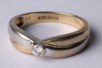 GOLD & DIAMOND RING