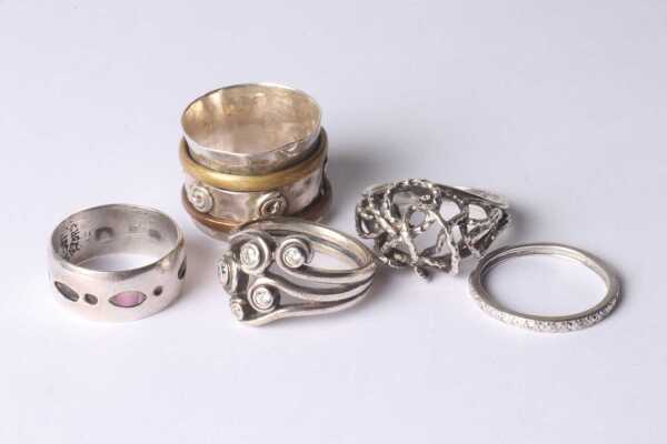 RINGS