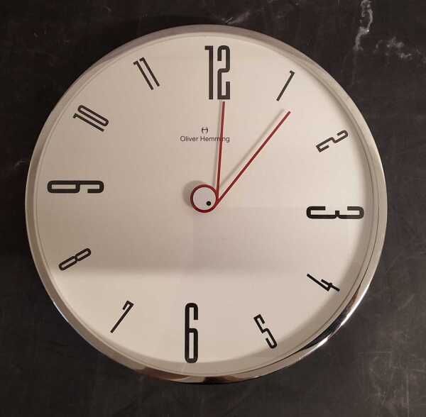 WALL CLOCK