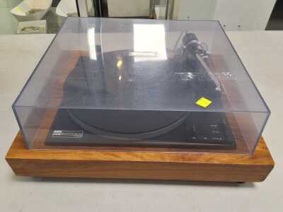 TURNTABLE