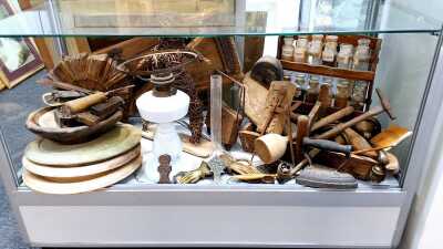 RUSTIC SUNDRIES