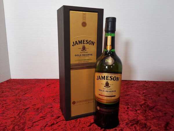 JAMESON GOLD RESERVE IRISH WHISKY