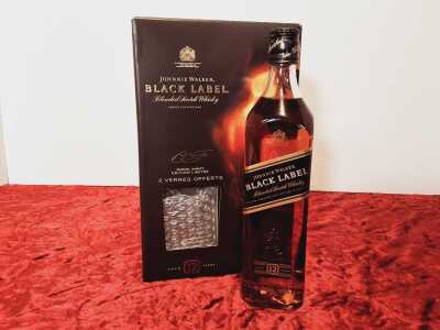 JOHNNIE WALKER BLACK LABEL GLASS SET