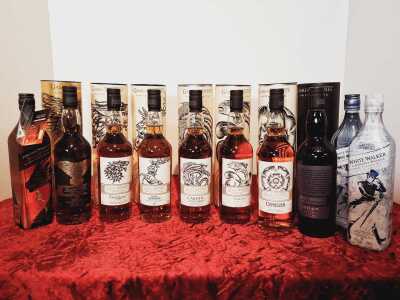 GAME OF THRONES 10 BOTTLE SET WHISKY