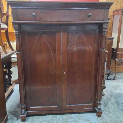LINEN PRESS