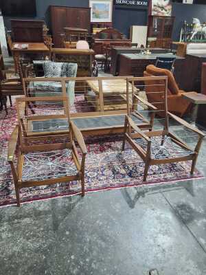 LOUNGE SUITE FRAME
