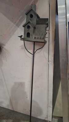 BIRD FEEDER