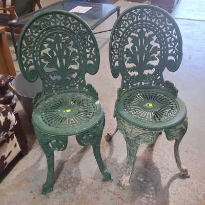 GARDEN CHAIRS
