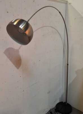 ARC FLOOR LAMP