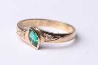 EMERALD RING