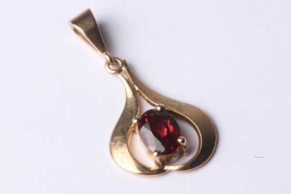 GOLD PENDANT