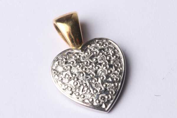 GOLD PENDANT