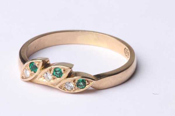 GOLD RING