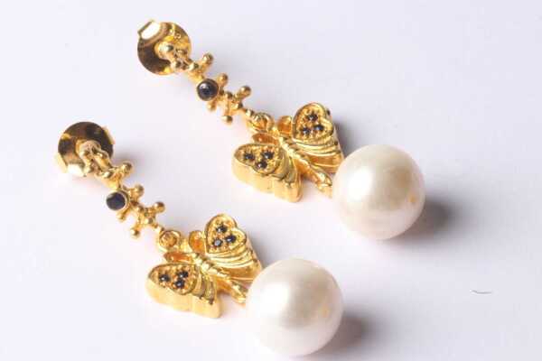 PEARL EARRINGS