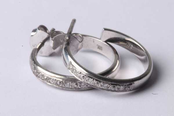 DIAMOND EARRINGS