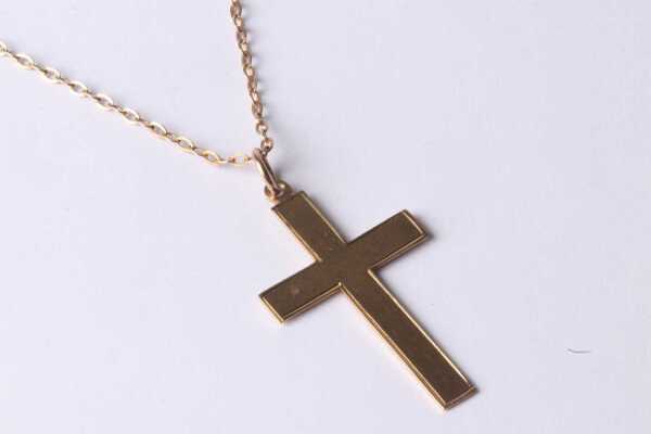 GOLD CROSS & CHAIN
