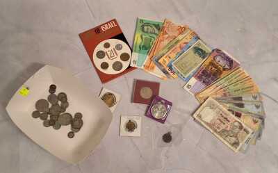 COINS & BANKNOTES