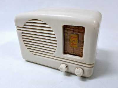 VINTAGE RADIO