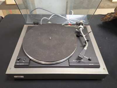 TURNTABLE