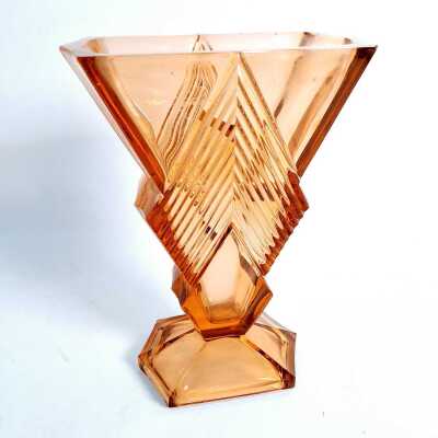 ART DECO VASE