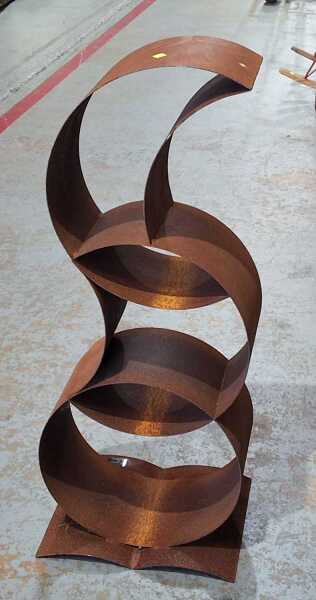GARDEN SCULPTURE