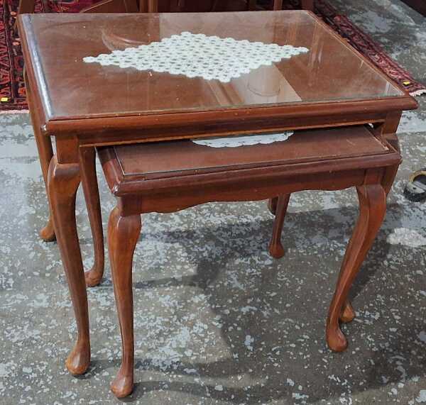 TABLE NEST