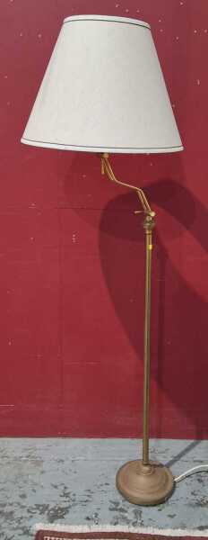 STANDARD LAMP