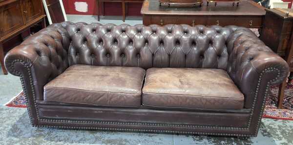 CHESTERFIELD LOUNGE