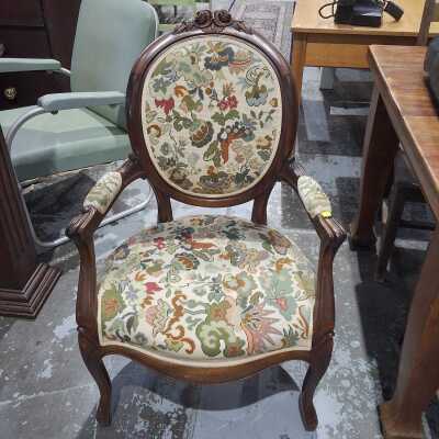 BEDROOM CHAIR