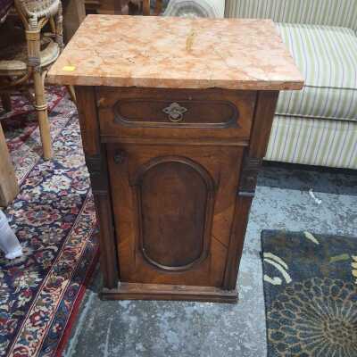 BEDSIDE CUPBOARD