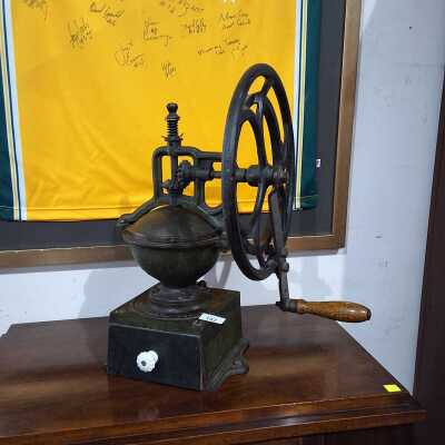 COFFEE GRINDER