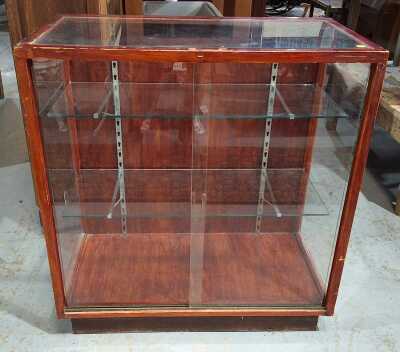 DISPLAY CABINET