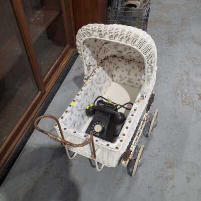 DOLLS PRAM