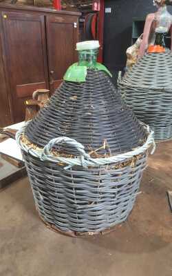 DEMIJOHN