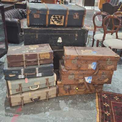 SHIPPING TRUNKS