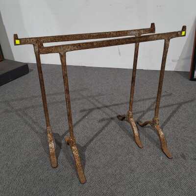 CAMPAIGN TRESTLE LEGS