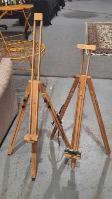 ARTIST EASELS