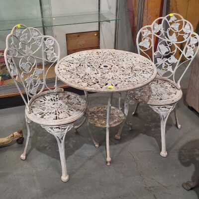 PATIO SET