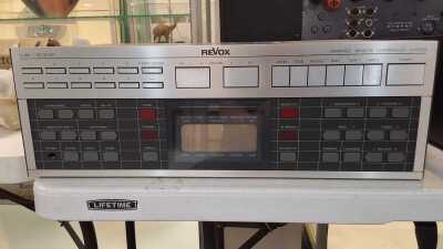 REVOX STEREO RECEIVER