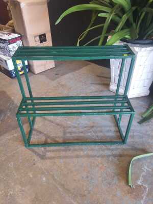 PLANTER STAND