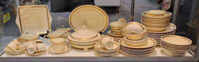 DINNER SERVICE